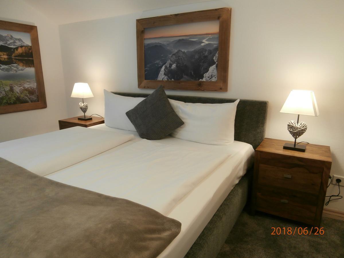 Ferienwohnung Anna Гармиш-Партенкирхен Экстерьер фото